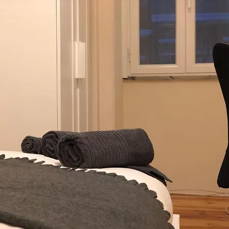 Homestay Spacious Alameda *
