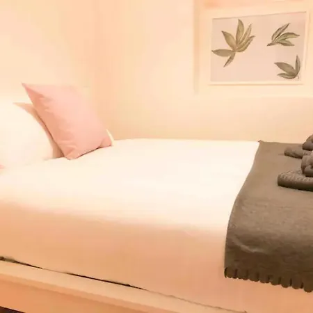 Spacious Alameda Homestay